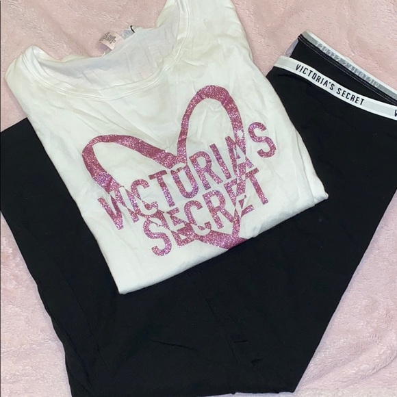 ❤️PAJAMAS FROM VS❤️ - Picture 2 of 7